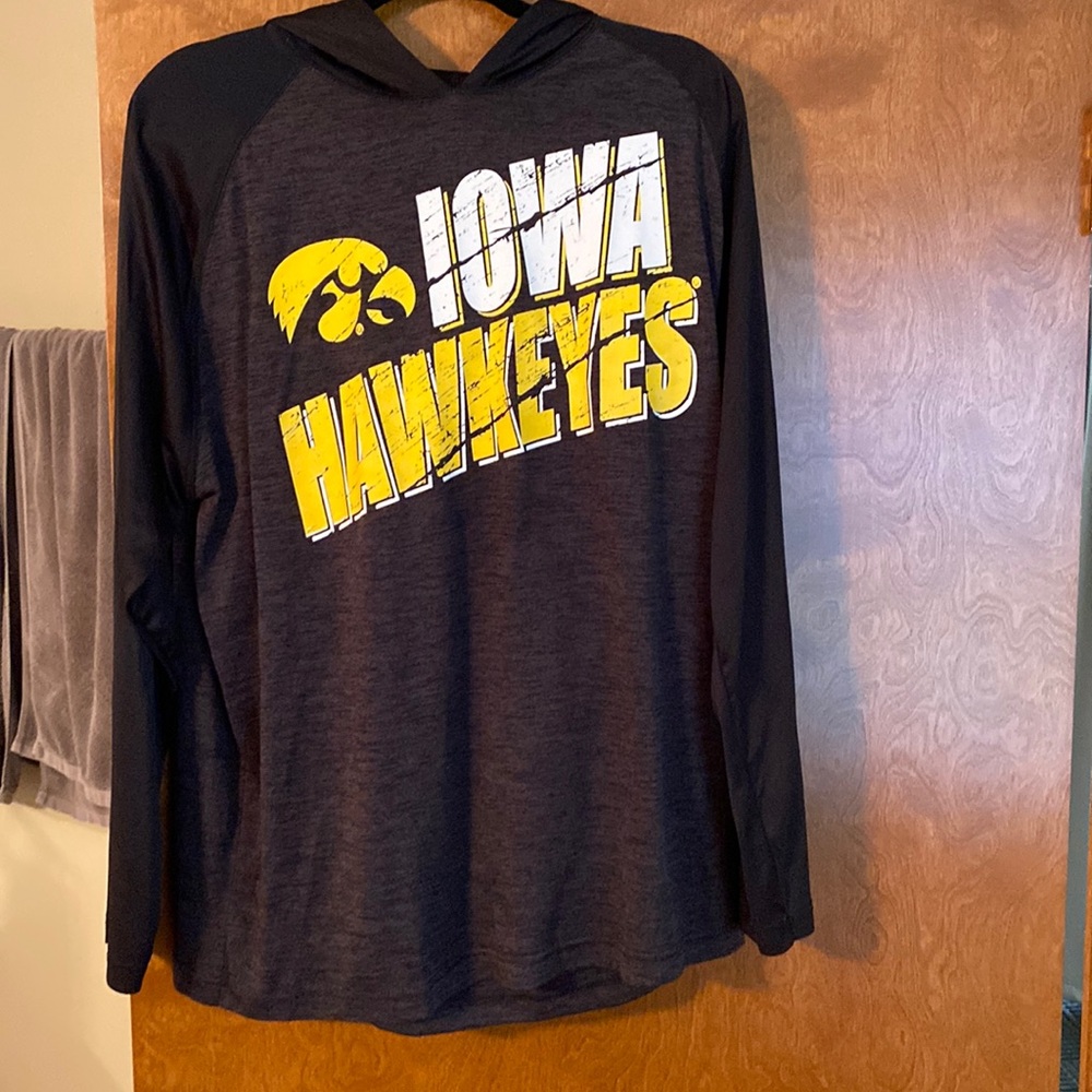 Iowa Hawkeyes long sleeve hooded tshirt